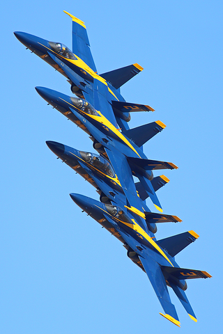 Illustration for article titled The Triumphant Return Of The Blue Angels!